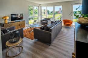Hangar 19 Superior Apartment mit Terrasse und Garten H7W2 Schwerin